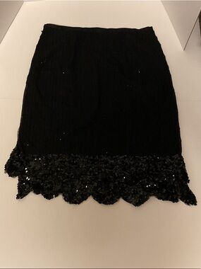 Bloomingdale's Black Sequin Scalloped Hem Pencil Skirt